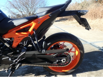     KTM 890 Duke GP 2023  11