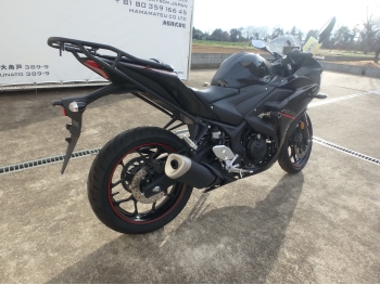     Yamaha YZF-R3 2018  9