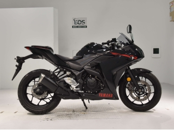     Yamaha YZF-R3 2016  2