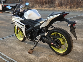     Yamaha YZF-R3 2018  11