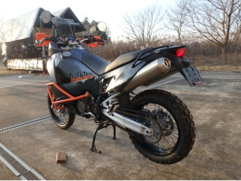     KTM 990 Adventure 2008  11