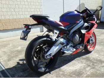     Aprilia RS660 2021  4