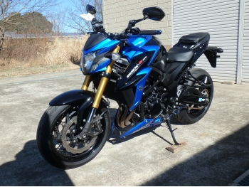     Suzuki GSX-S750 2017  13