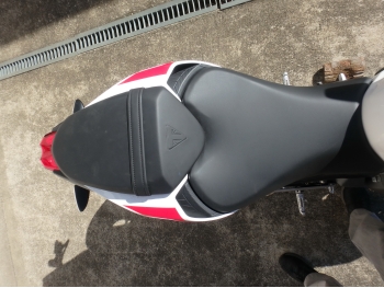Заказать из Японии мотоцикл Triumph Street Triple S 2020 фото 23