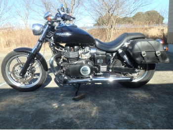     Triumph SpeedMaster Roadster 2012  12