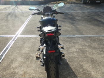     Triumph Street Triple85 2013  10