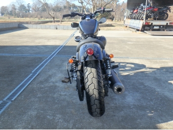     Yamaha XV950 Bolt 2014  10