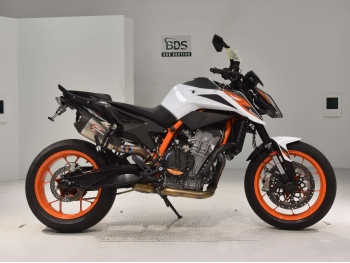     KTM 890 Duke R 2020  2