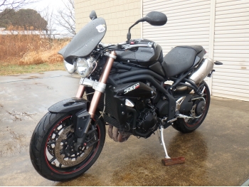     Triumph Speed Triple 2012  13