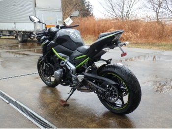     Kawasaki Z900-2 2018  11