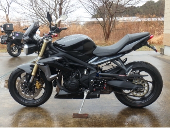     Triumph Street Triple85 2014  12