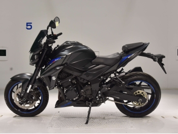     Suzuki GSX-S750 2019  1