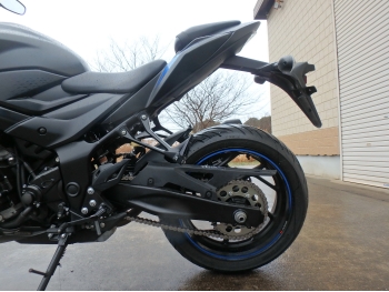     Suzuki GSX-S750 2019  16