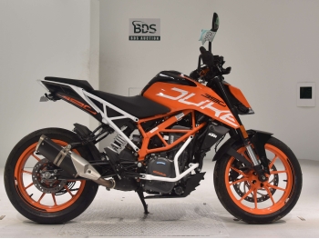     KTM 390 Duke 2020  2