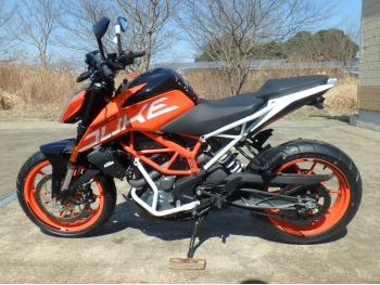     KTM 390 Duke 2020  12