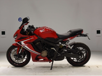     Honda CBR650R 2019  1