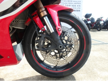     Honda CBR650R 2019  19