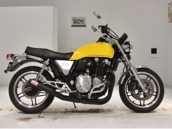     Honda CB1100A 2010  2