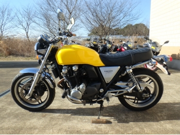     Honda CB1100A 2010  12