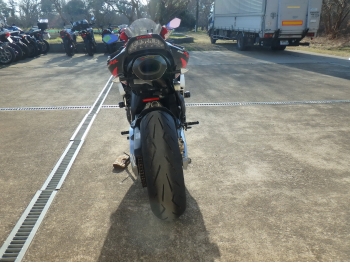     Honda CBR1000RR 2007  10