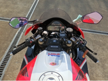     Honda CBR1000RR 2007  21