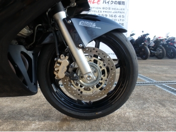     Honda VFR800-2A 2006  19