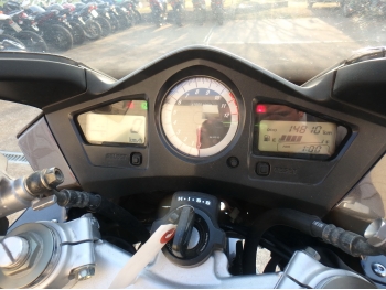     Honda VFR800-2A 2006  20