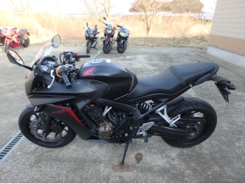     Honda CBR650F 2018  12