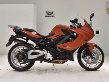     BMW F800GT 2013  2