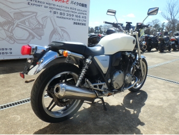     Honda CB1100A 2010  9