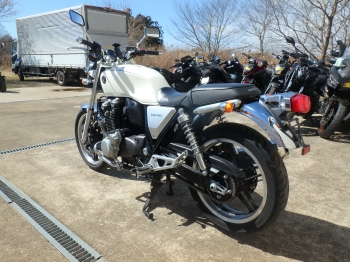     Honda CB1100A 2010  11