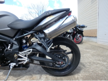 Заказать из Японии мотоцикл Triumph Street Triple R 2010 фото 17