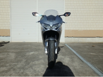     Honda VFR800F Interceptor 2015  6