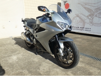     Honda VFR800F Interceptor 2015  7