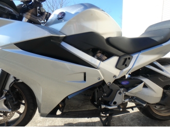     Honda VFR800F Interceptor 2015  15