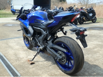     Yamaha YZF-R7 2022  11