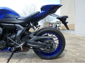     Yamaha YZF-R7 2022  16