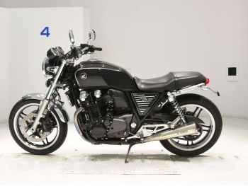     Honda CB1100A 2010  1