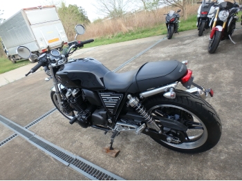     Honda CB1100A 2010  11