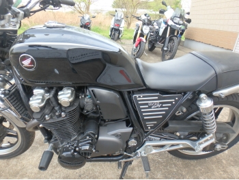     Honda CB1100A 2010  15