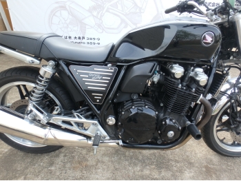     Honda CB1100A 2010  18