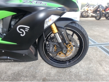     Kawasaki ZX-6RA 2015  19