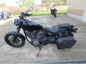     Yamaha XV950 Bolt ABS 2013  12