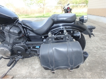     Yamaha XV950 Bolt ABS 2013  16