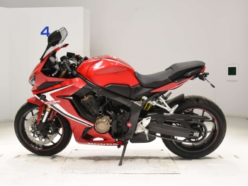     Honda CBR650R 2019  1