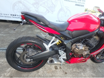     Honda CBR650R 2019  17