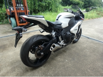 Заказать из Японии мотоцикл Honda CBR1000RR-2A 2009 фото 4