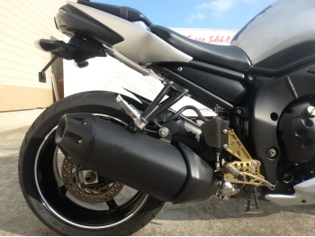     Yamaha FZ-1N 2010  17