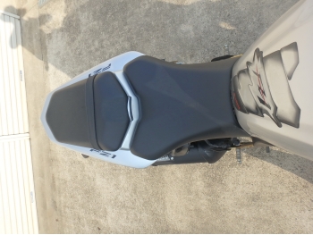     Yamaha FZ-1N 2010  25