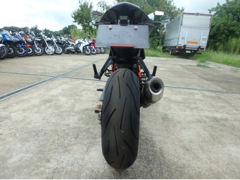     KTM 1290 Super Duke R 2014  10